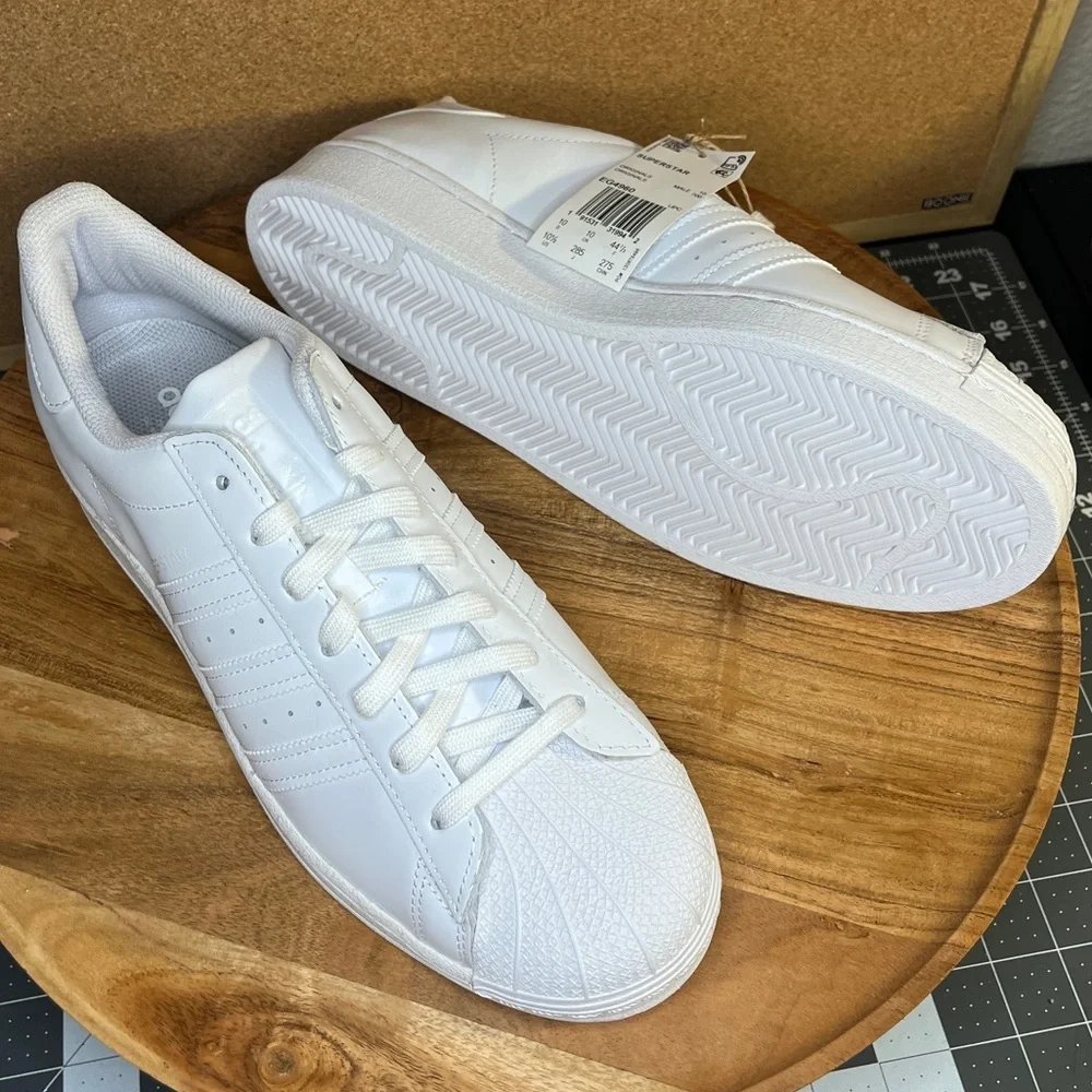 Adidas
Superstars 2
Brand new - Picture 2 of 9